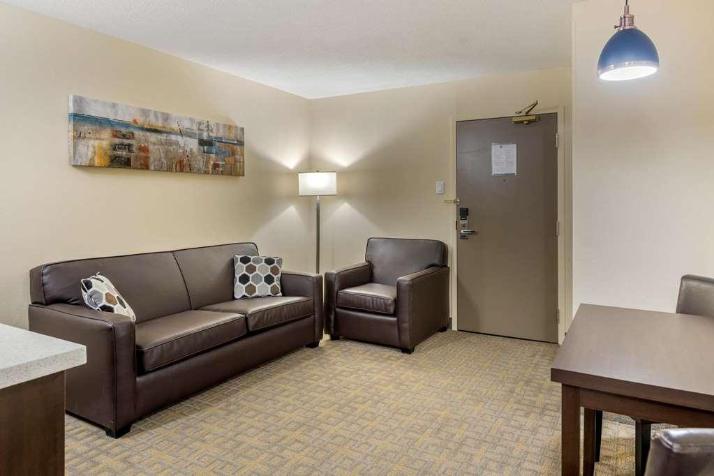 Quality Inn & Suites Bathurst Chambre photo