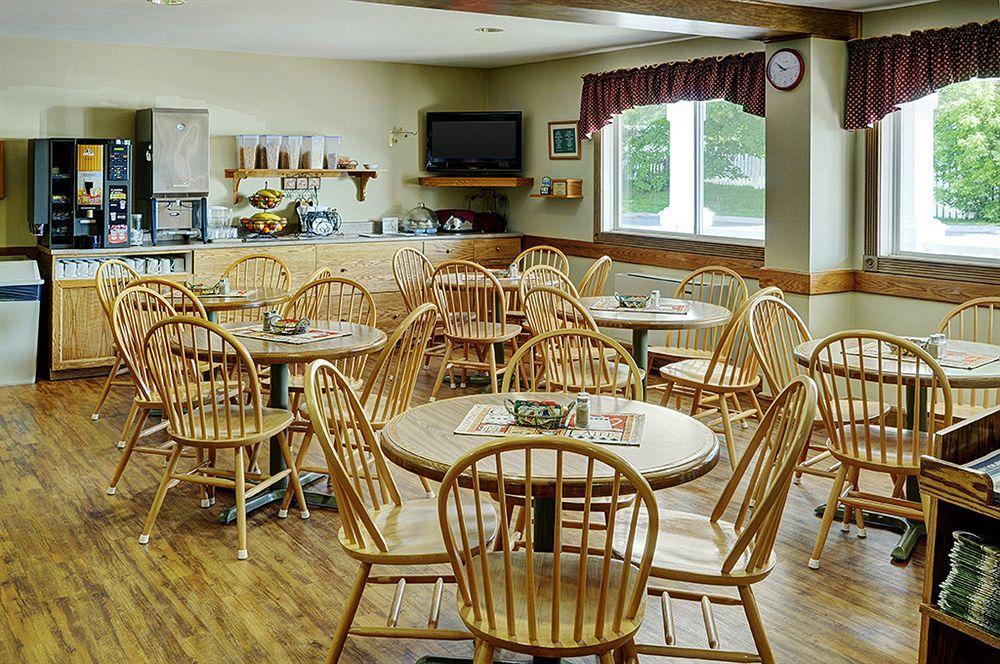 Quality Inn & Suites Bathurst Extérieur photo