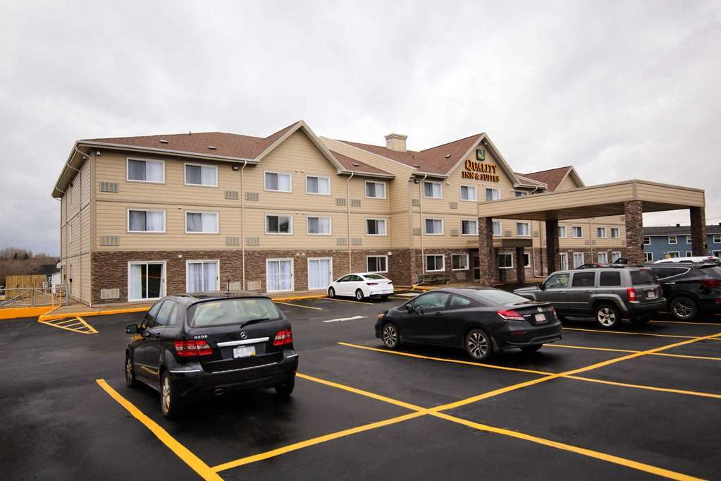 Quality Inn & Suites Bathurst Extérieur photo