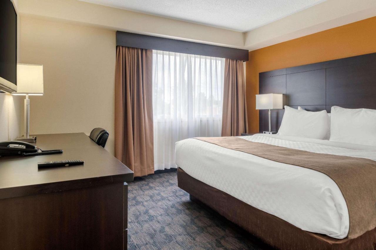 Quality Inn & Suites Bathurst Extérieur photo